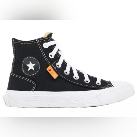 Converse Size 7 Taylor All Star CTAS  A04396f Kids HI Used - Picture 1 of 14